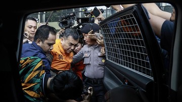 Indonesia arrests 18 in corruption probe over foreign residency permits