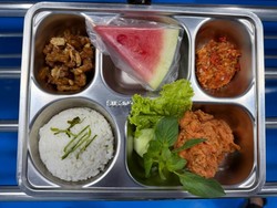 Viral Seruan Prabowo Soal Ayam Potong 14 untuk Menu MBG, Sebenarnya Idealnya Berapa?