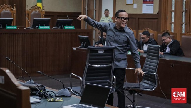 Noel Ebenezer Divonis 4,5 Tahun Penjara