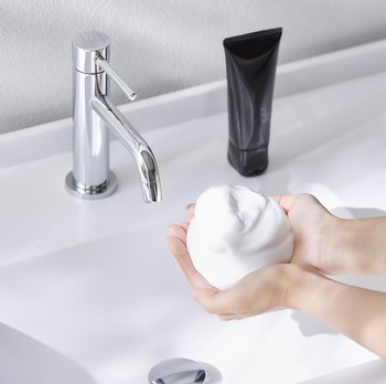 POLA B.A 7th Generation Hadirkan Cleansing Cream & Wash untuk Wajah Sehat dan Awet Muda
