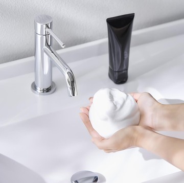 POLA B.A 7th Generation Hadirkan Cleansing Cream & Wash untuk Wajah Sehat dan Awet Muda