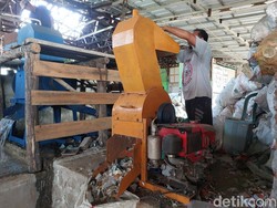 Cerita Desa Ciawigajah Cirebon Sulap Sampah Jadi Pakan Ternak