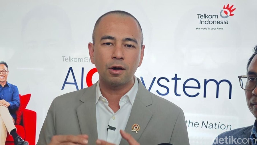 Utusan Khusus Presiden Bidang Pembinaan Generasi Muda & Pekerja Seni&comma; Raffi Ahmad