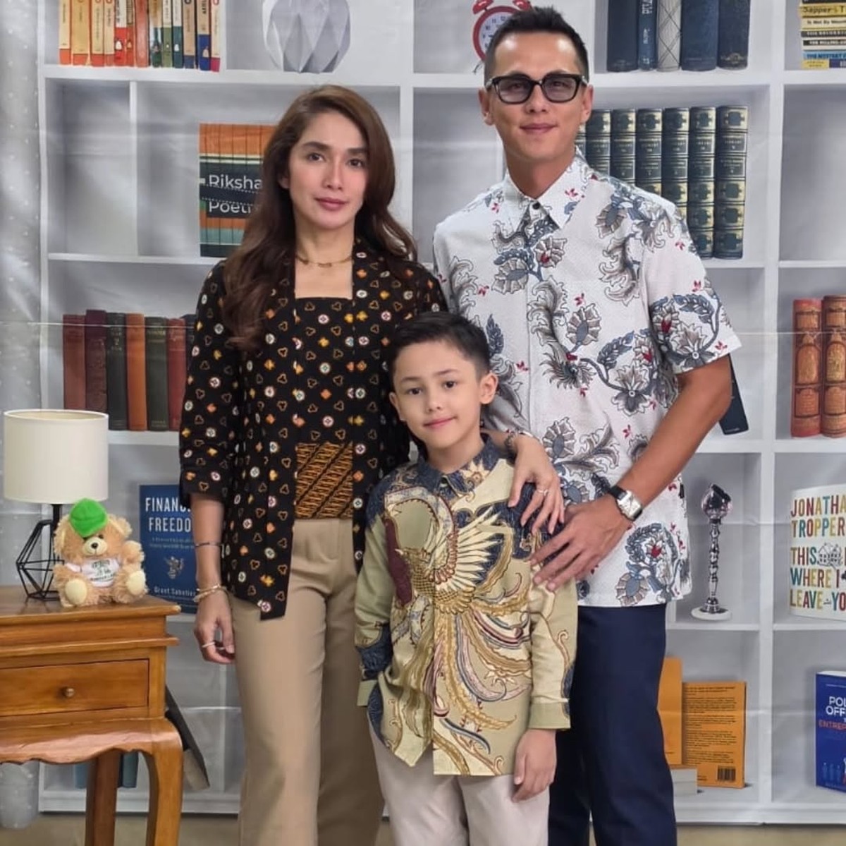 Saka Anak Andhika Pratama dan Ussy Sulistiawaty