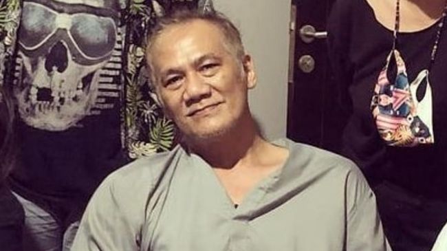 Kondisi kesehatan Tio Pakusadewo setelah harus menjalani perawatan intensif di rumah sakit beberapa waktu lalu. (Instagram/@tiopakusadewo63)