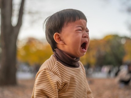 4 Cara Menghadapi Anak Tantrum di Tempat Umum, Coba Lakukan Ini Bun