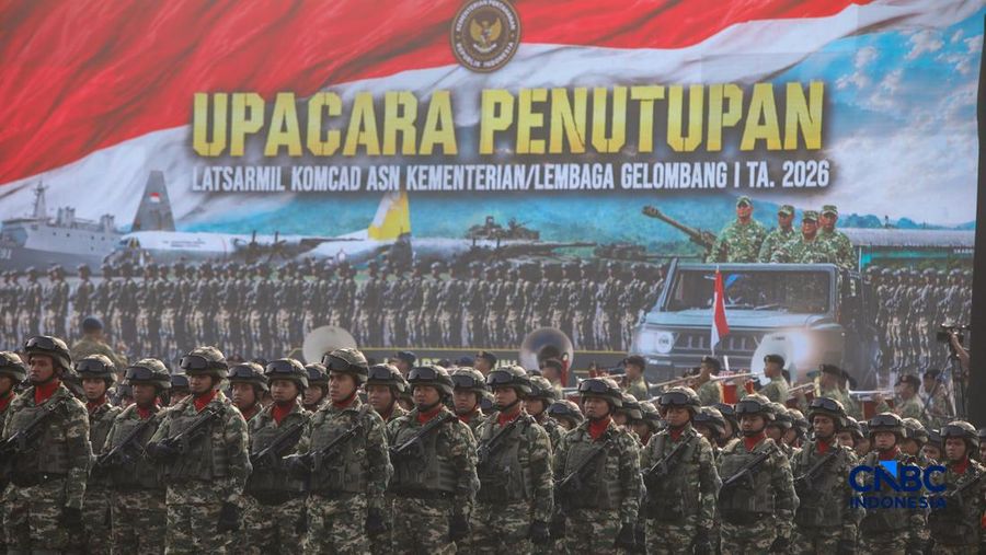 Anggota Komponen Cadangan (Komcad) memgikuti Upacara Penutupan Latsarmil Komcad ASN Kementerian/Lembaga Gelombang I di Lanud Halim Perdana Kusuma, Jakarta, Jumat (5/6/2026). (CNBC Indonesia/Faisal Rahman)