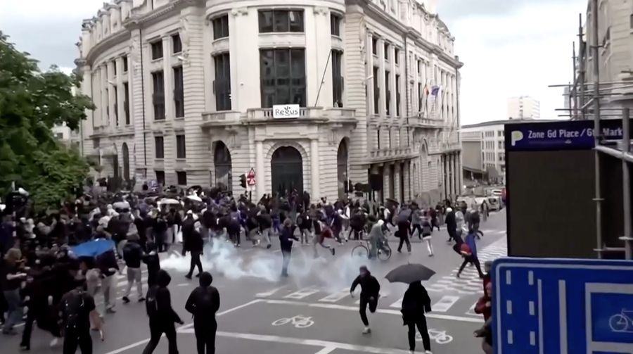 Bentrokan pecah antara demonstran dan polisi di pusat Kota Brussels pada Kamis (4/6/2026) ketika tindakan protes menentang rencana reformasi sektor pendidikan di Belgia berubah menjadi kerusuhan.