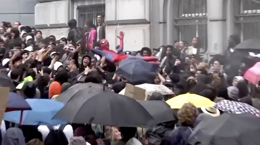 Bentrokan pecah antara demonstran dan polisi di pusat Kota Brussels pada Kamis (4/6/2026) ketika tindakan protes menentang rencana reformasi sektor pendidikan di Belgia berubah menjadi kerusuhan.