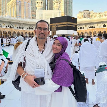 Bertemu Mamah Dedeh di Padang Arafah, 7 Potret Haru Intan Nuraini & Suami Naik Haji 2026