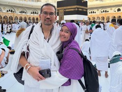 Bertemu Mamah Dedeh di Padang Arafah, 7 Potret Haru Intan Nuraini & Suami Naik Haji 2026