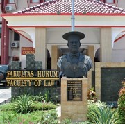 10 Kampus Jurusan Ilmu Hukum Terbaik di Indonesia Versi EduRank