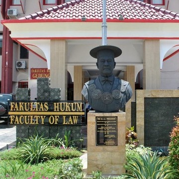 10 Kampus Jurusan Ilmu Hukum Terbaik di Indonesia Versi EduRank