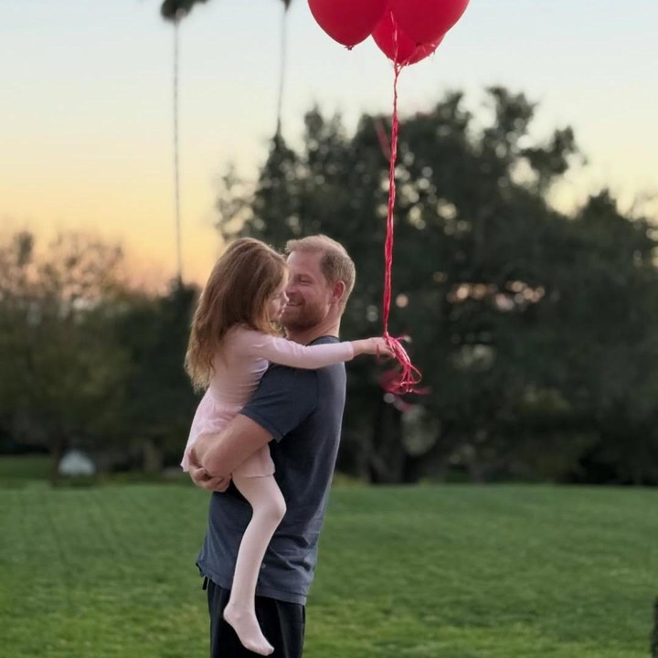 <p>Meskipun pasangan ini membesarkan anak-anak mereka jauh dari sorotan publik, Meghan kerap membagikan sekilas tentang anak-anaknya di halaman Instagram pribadi, Bunda.&nbsp;(Foto: Instagram @meghan)</p>
