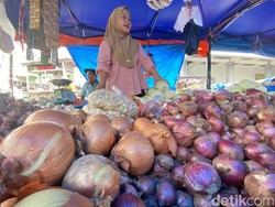 Stok Menipis, Bawang Merah di Pasar Lakessi Parepare Tembus Rp 50 Ribu/Kg