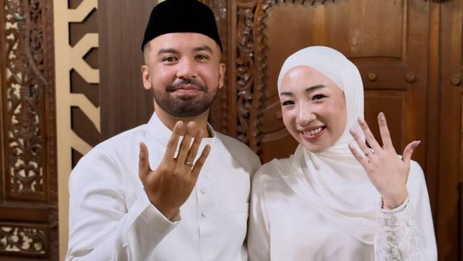 Ijab Kabul Disaksikan Teman, Momen Pernikahan Hassan Alaydrus dan Audrey Jesslyn di KUA Tebet
