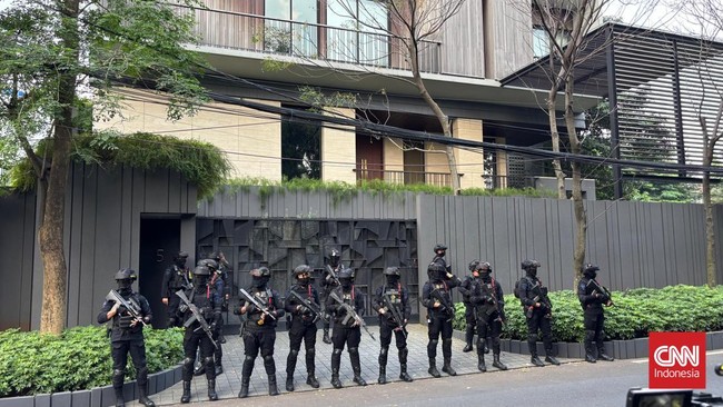 Rumah Silmy Karim digeledah KPK