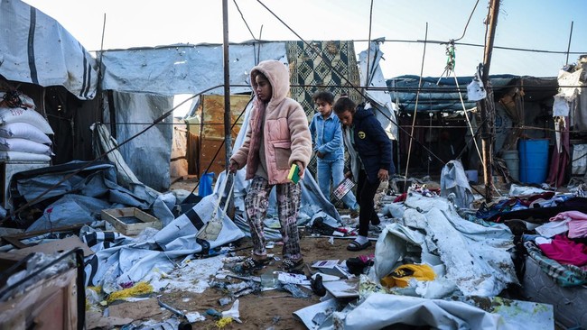 Israel Serang Tenda Pengungsi Gaza, 1 Tewas dan 16 Terluka