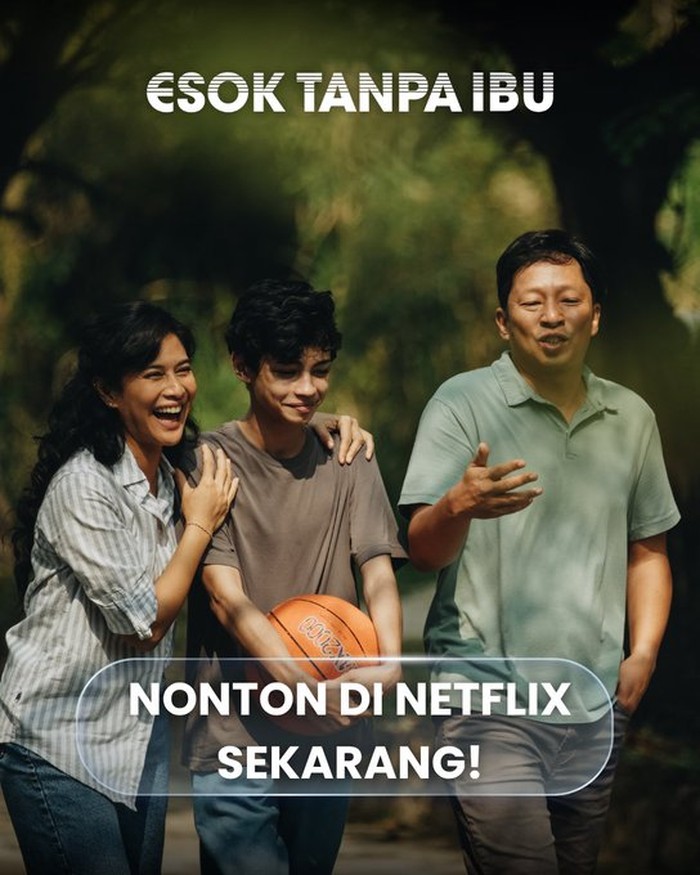 Esok Tanpa Ibu menawarkan kisah emosional tentang keluarga yang menghadapi kehilangan. Film ini memadukan drama keluarga dengan sentuhan teknologi AI yang menarik./ Foto: x.com/BaseEntID