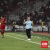 John Herdman tak bosan-bosan memberi instruksi kepada pemain Timnas Indonesia. Strategi Herdman saat melawan Oman berjalan dengan baik.