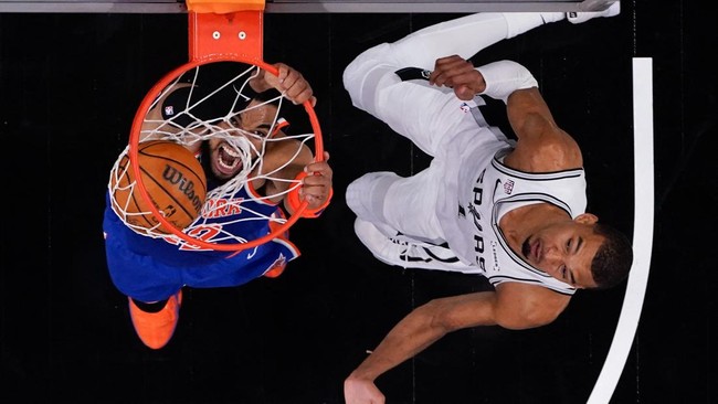 FOTO: Knicks Unggul 2-0 Atas Spurs di Final NBA 2026