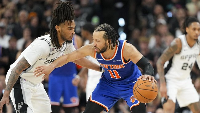 FOTO: Knicks Unggul 2-0 Atas Spurs di Final NBA 2026
