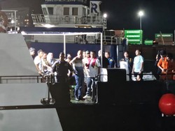Kapal Kargo Tenggelam di Selat Singapura, 107 Kontainer Hilang