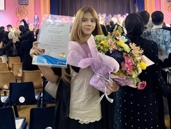 Potret Shafeea Ahmad Lulus SMP, Ahmad Dhani dan Mulan Jameela Bangga!