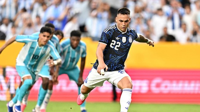 Soccer Football - International Friendly - Argentina v Honduras - Kyle Field, College Station, Texas, U.S. - June 6, 2026 Argentina's Lautaro Martinez scores their first goal from the penalty spot IMAGN IMAGES via Reuters/Maria Lysaker