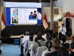 Di Depan Prabowo, Mensos Lapor Pembangunan 93 Gedung Permanen Sekolah Rakyat