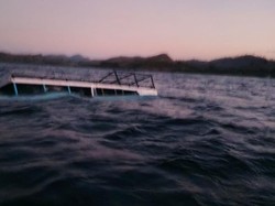 Kapal Angkut Barang Tenggelam di Labuan Bajo