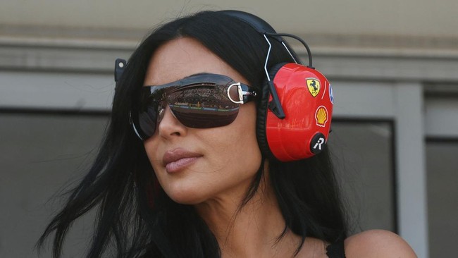 Formula One F1 - Monaco Grand Prix - Circuit de Monaco, Monaco - June 6, 2026 Kim Kardashian is seen during qualifying REUTERS/Jakub Porzycki/Pool