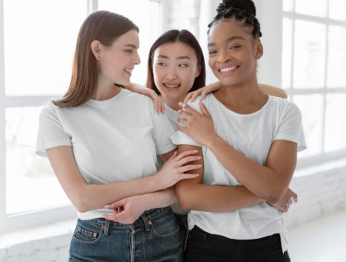 Orang yang lahir pada tanggal 21 dikenal memiliki pandangan hidup yang positif dan optimis. Mereka sering menjadi sosok yang memberi semangat bagi orang lain./ Foto: magnific.com