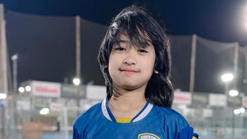 Potret Khadeejah Putri Oki Setiana Dewi Jadi Player of The Year Sekolah Bola di Mesir