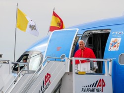 Kunjungi Spanyol, Paus Serukan Pemimpin Dunia Redam Perpecahan