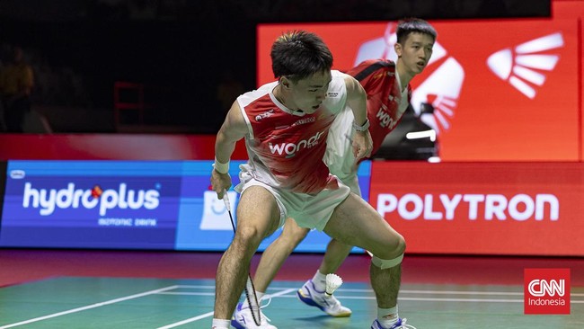 Raymond Indra/Nikolaus Joaquin saat memenangkan laga semifinal Indonesia Open 2026. (CNN Indonesia/Adi Ibrahim)