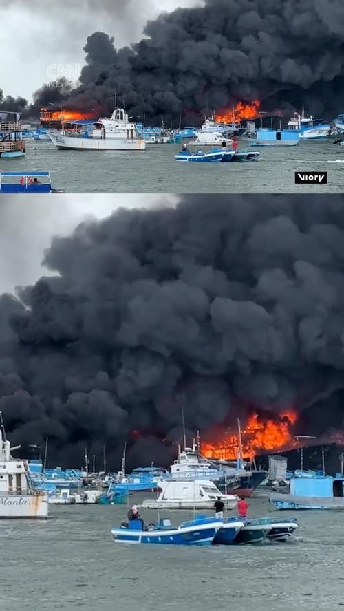 Kebakaran Besar Pelabuhan di Ekuador, 35 Kapal Nelayan Hangus