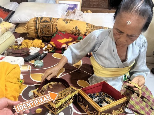 Tiga rumah pendeta Hindu yang berlokasi di Banjar Dinas Triwangsa, Desa Budakeling, Kecamatan Bebandem, Kabupaten Karangasem, Bali, diduga dibobol maling.