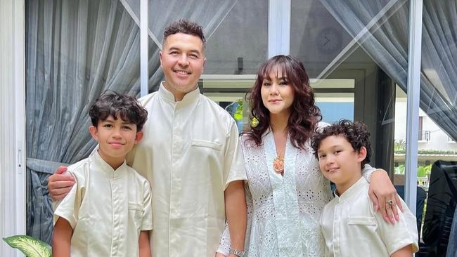 5 Potret Mayka Anak Sissy Prescillia Dan Rifat Sungkar, Mulai Ikuti Jejak Sang Ayah
