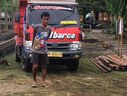 Pilih Jadi Kuli Bangunan, Anak Wali Kota Tidore Tak Mau Gunakan Privilege Ayah Pejabat