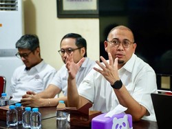 Andre Rosiade Satukan Seluruh Elemen Semen Padang FC, Target Juara & Promosi ke Liga 1