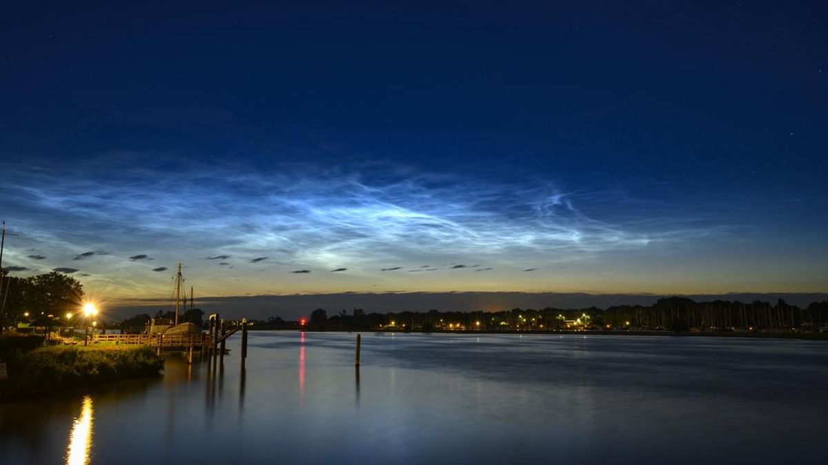 Apa Itu Awan Bercahaya Noctilucent yang Muncul pada Awal Juni?