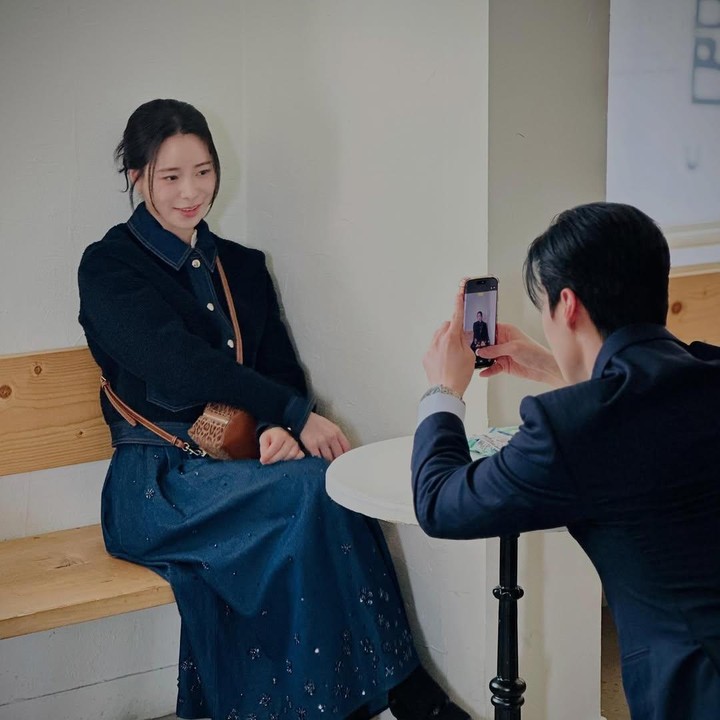 <p>Kerap memerankan karakter antagonis dalam drakor sebelumnya, <em>chemistry</em> Lim Ji Yeon (Shin Seo Ri) dan Heo Nam Jun (Cha Se Gye) sebagai pasangan dalam drakor <em>My Royal Nemesis</em> sukses menuai pujian. (Foto: Instagram @limjjy2 @namjun0609)</p>