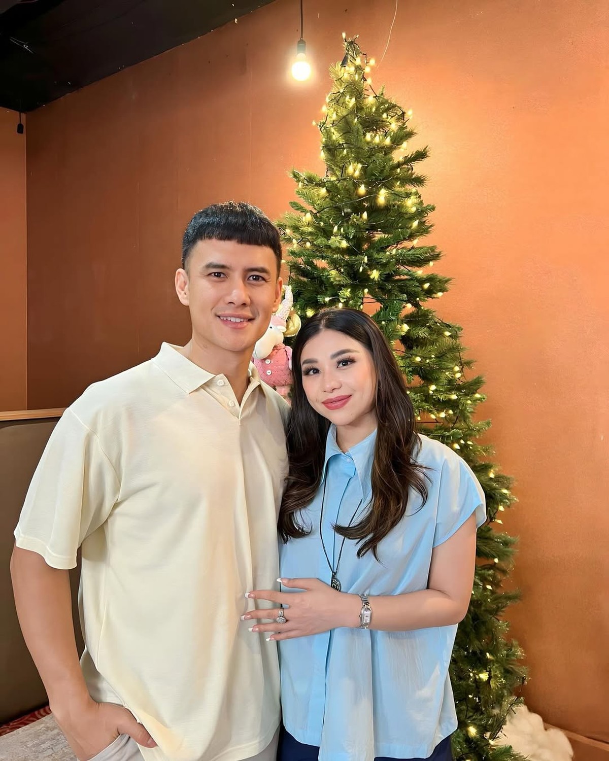 Choky Sitohang dan Istri