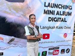 Elizabeth Tunggadewi Pilih Sungai Ciliwung Kenalkan Album Baru