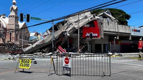 Gempa besar berpotensi memicu gempa di zona megathrust atau sesar di sekitarnya.