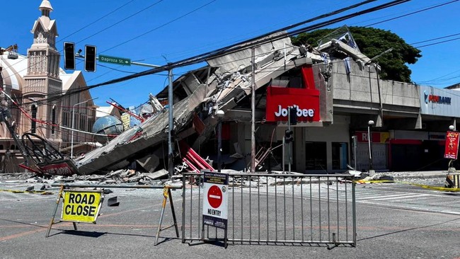 Gempa besar berpotensi memicu gempa di zona megathrust atau sesar di sekitarnya.