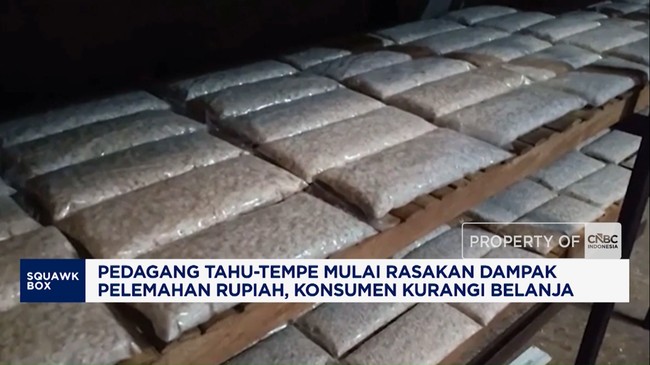 Video: Pedagang Tahu-Tempe Mulai Rasakan Dampak Pelemahan Rupiah