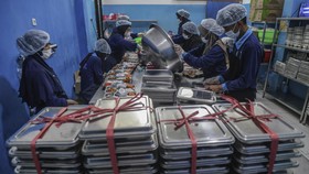 Ketua Badan Anggaran DPR RI Said Abdullah memastikan anggaran untuk program MBG turun dari Rp268 triliun menjadi sekitar Rp174 triliun pada tahun depan.