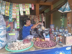 Harga Barang Pokok Naik di Pasar Beringharjo, Penjual-Pembeli Kompak Sambat